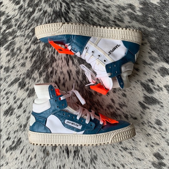 Off-White Shoes - Off-white White and Blue Off-Court 3.0